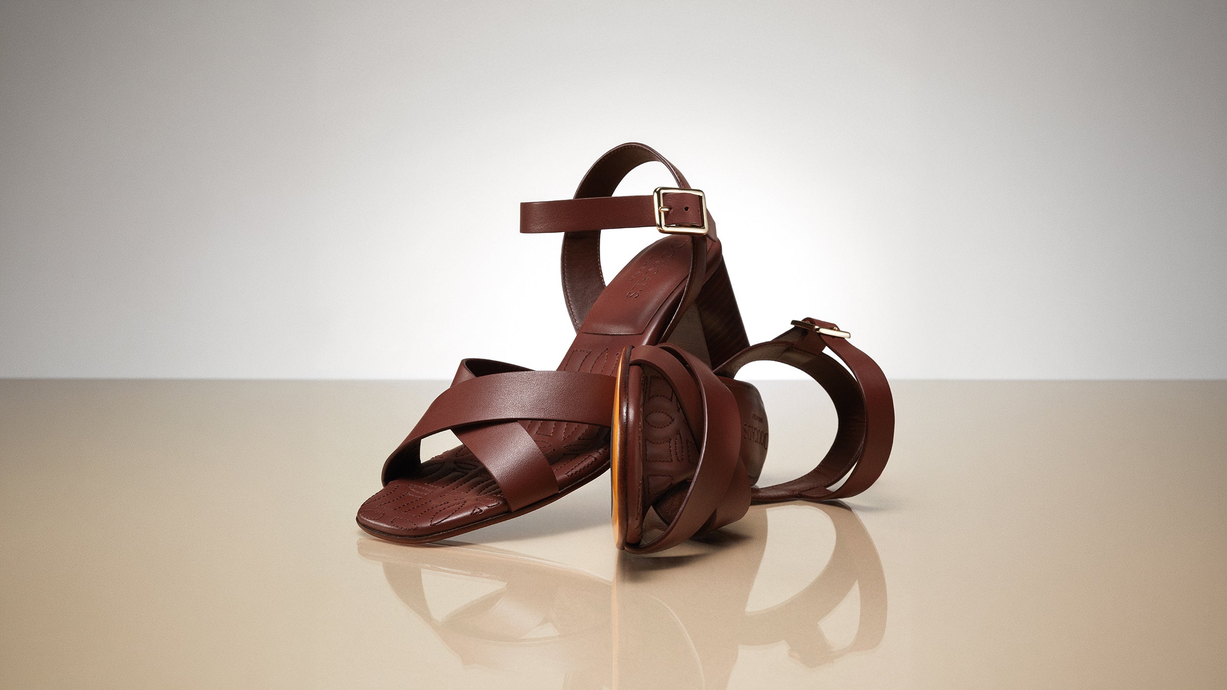 Calzature artigianali di lusso uomo e donna Made in Italy | Doucal's