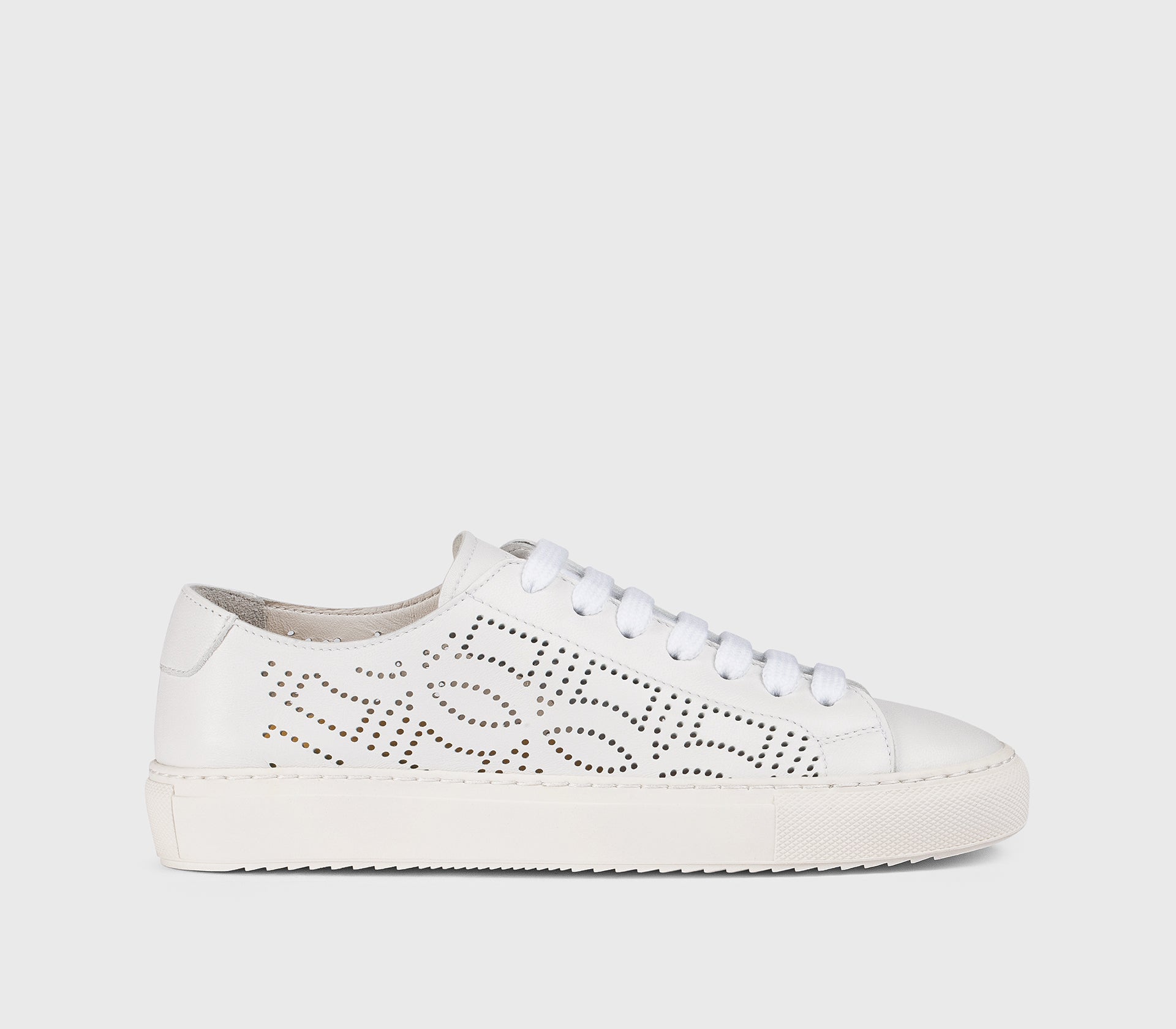 Perforierter Sneaker aus weißem Leder