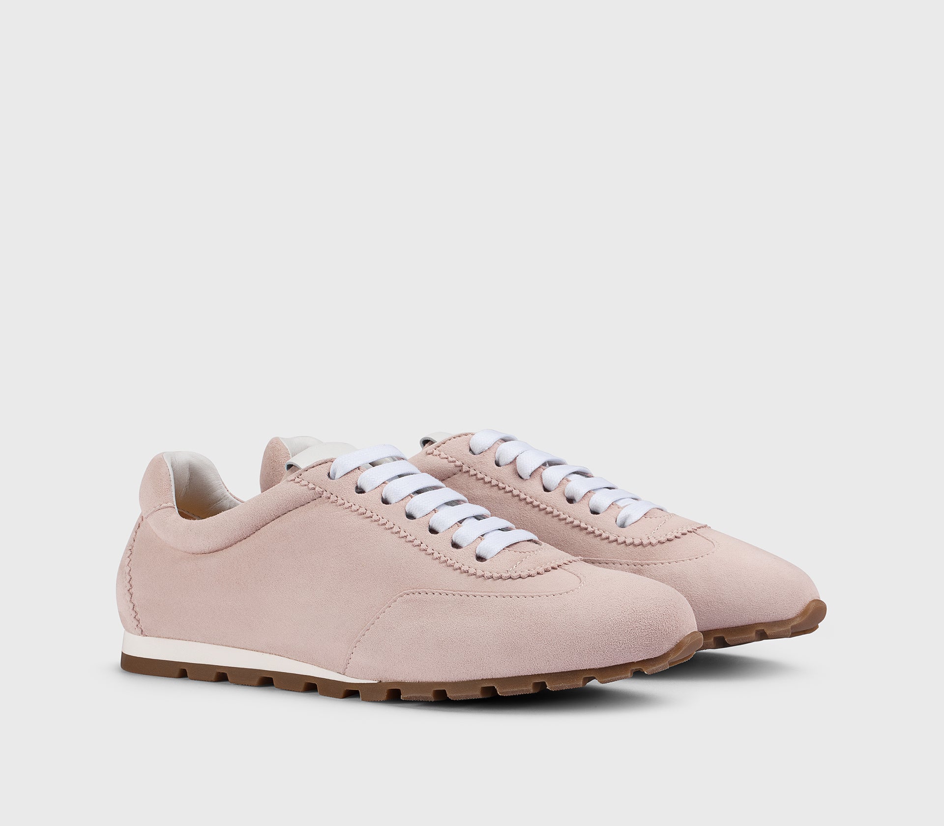 Sneaker en daim rose phard