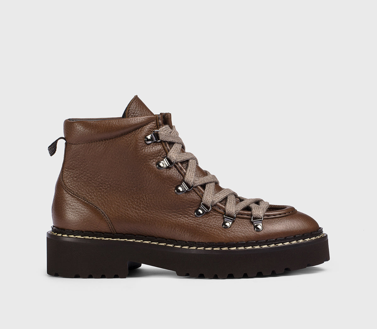 Damenschnürstiefelette aus braunem Damhirschleder