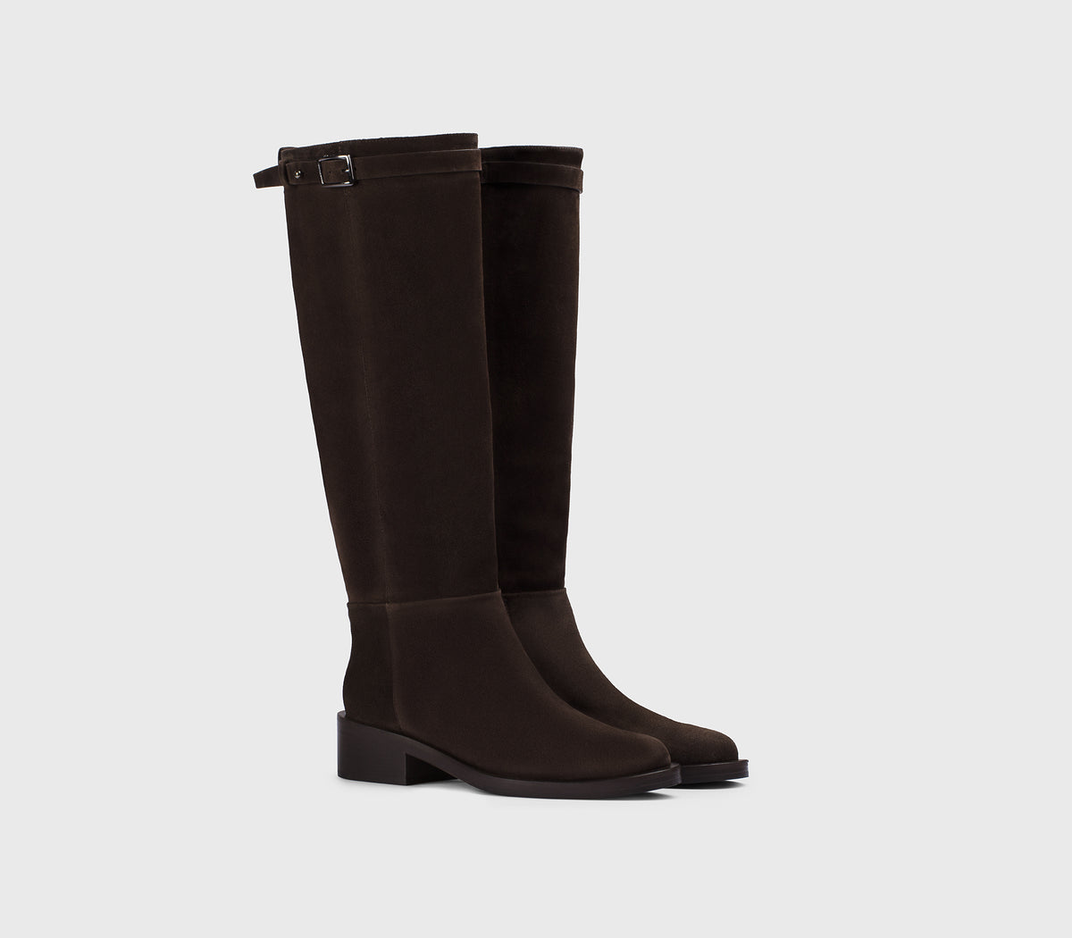 Stiefel mit Absatz aus mahagonifarbenem Veloursleder