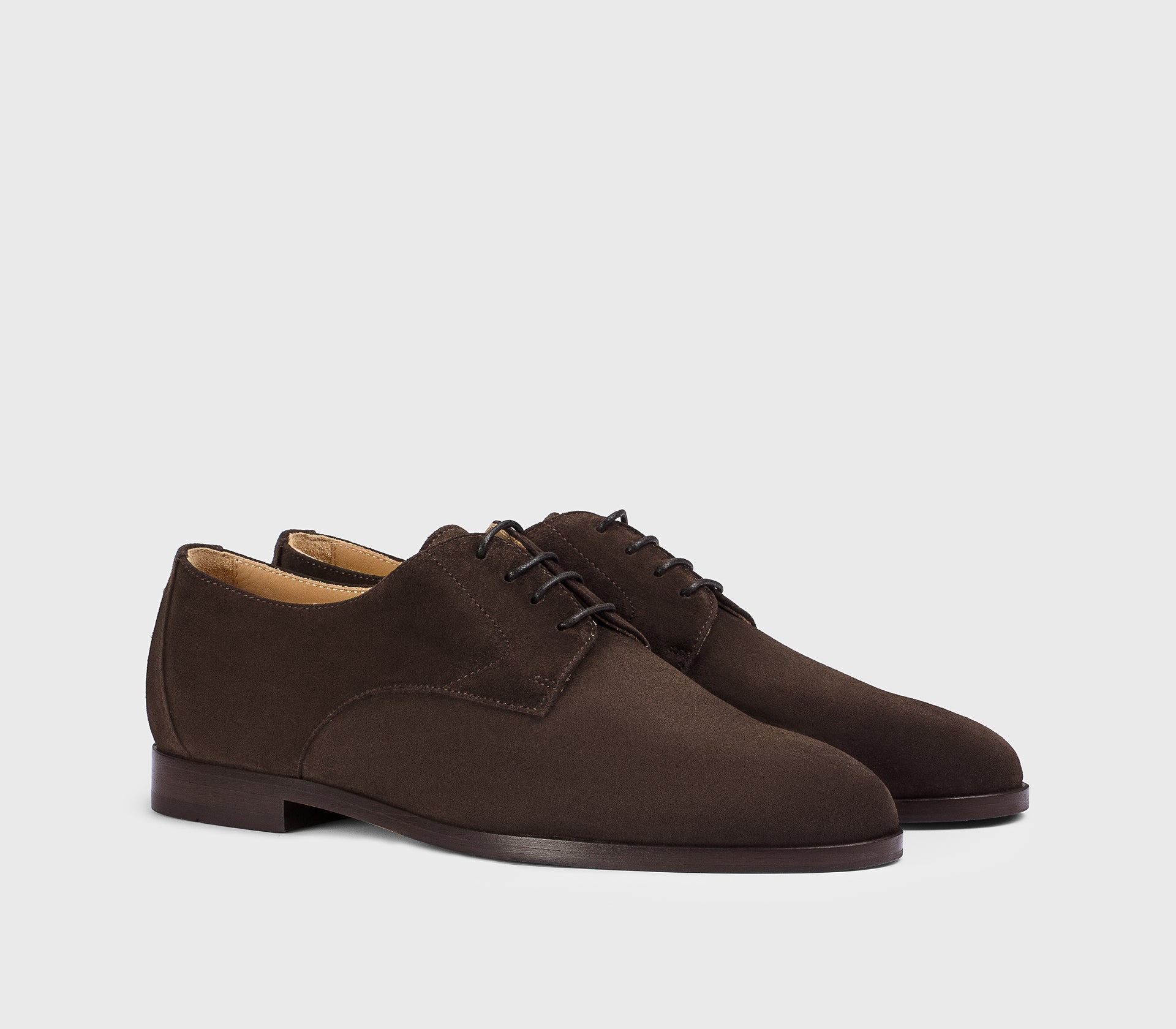 Schnürschuh aus mahagonifarbenem Veloursleder