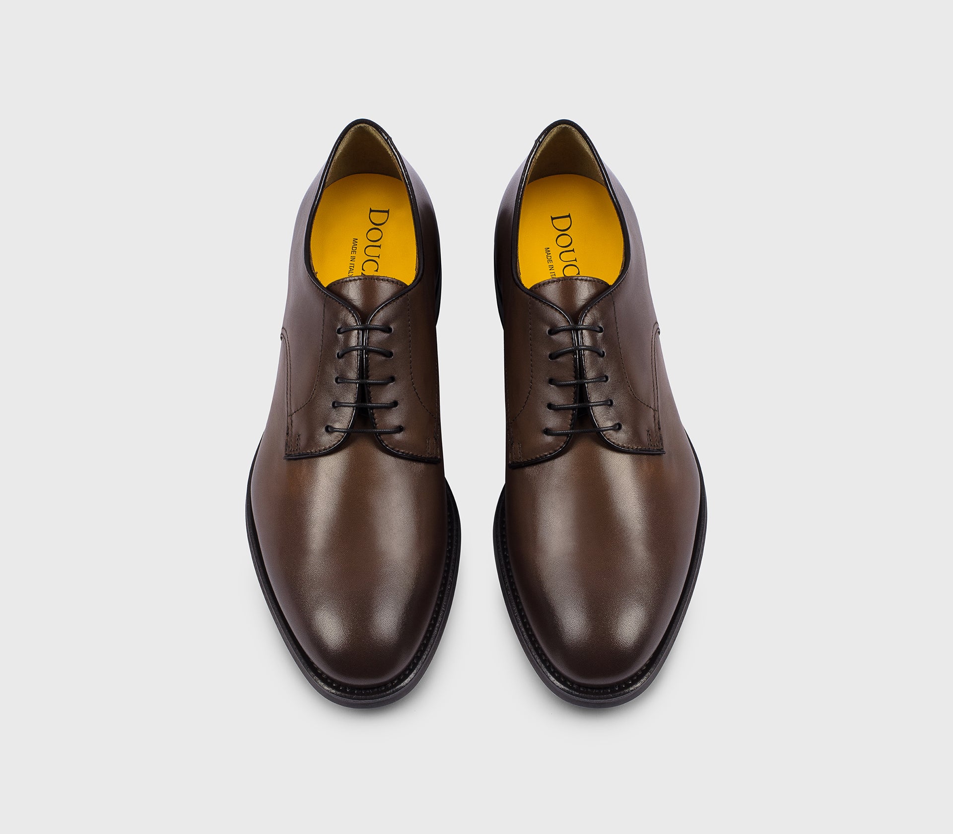 Derby-Schnürschuh aus braunem Leder