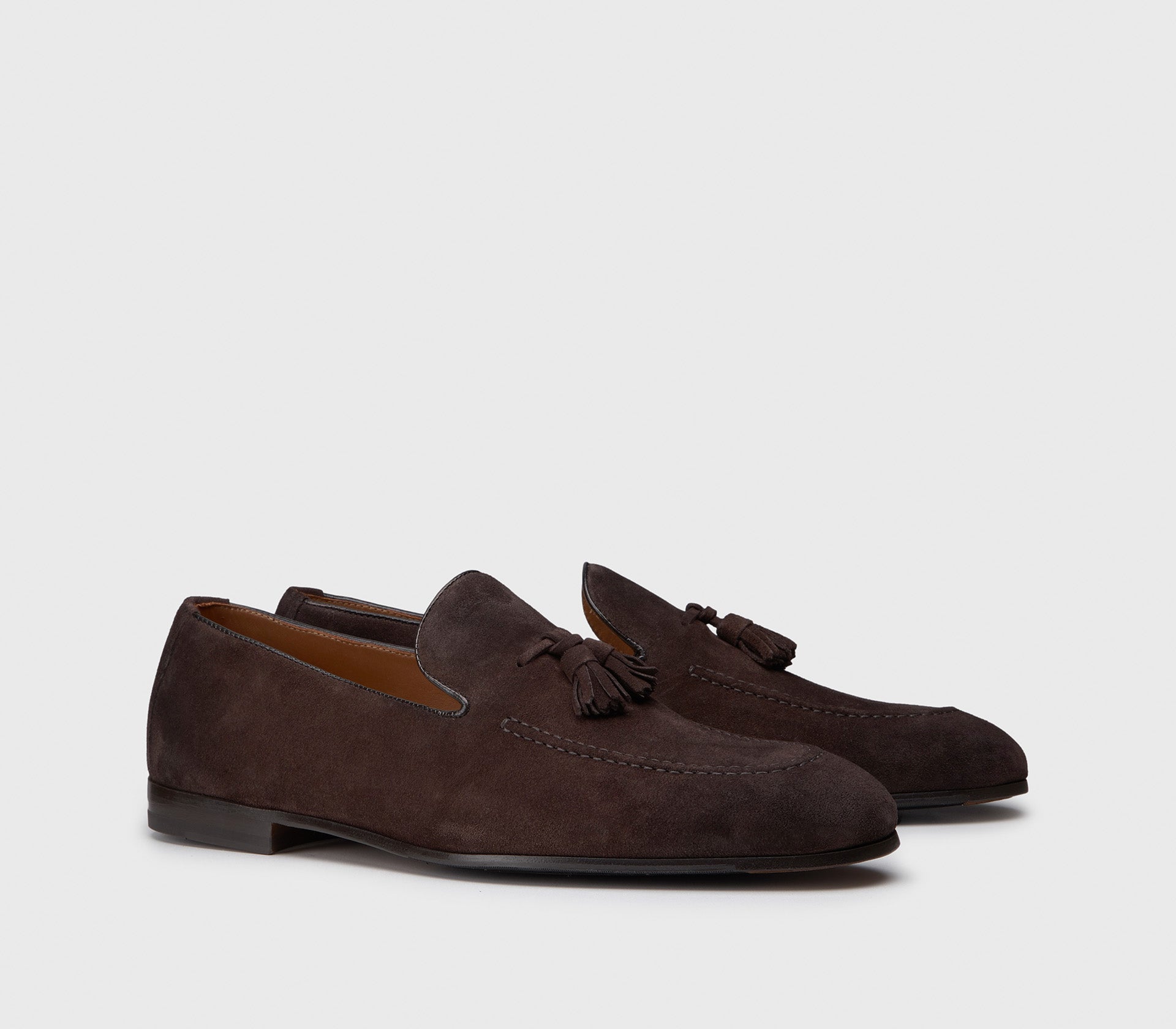 Loafers with tassels in dark brown suede