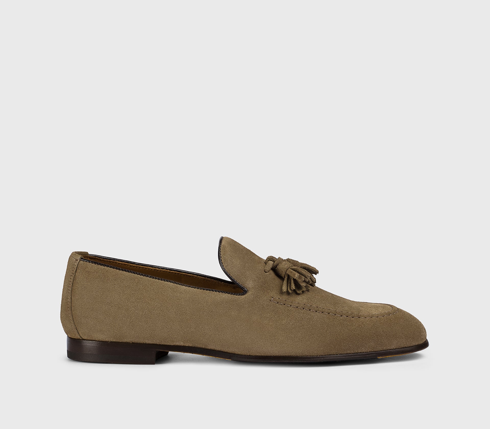 Cocoa suede loafer with tassels