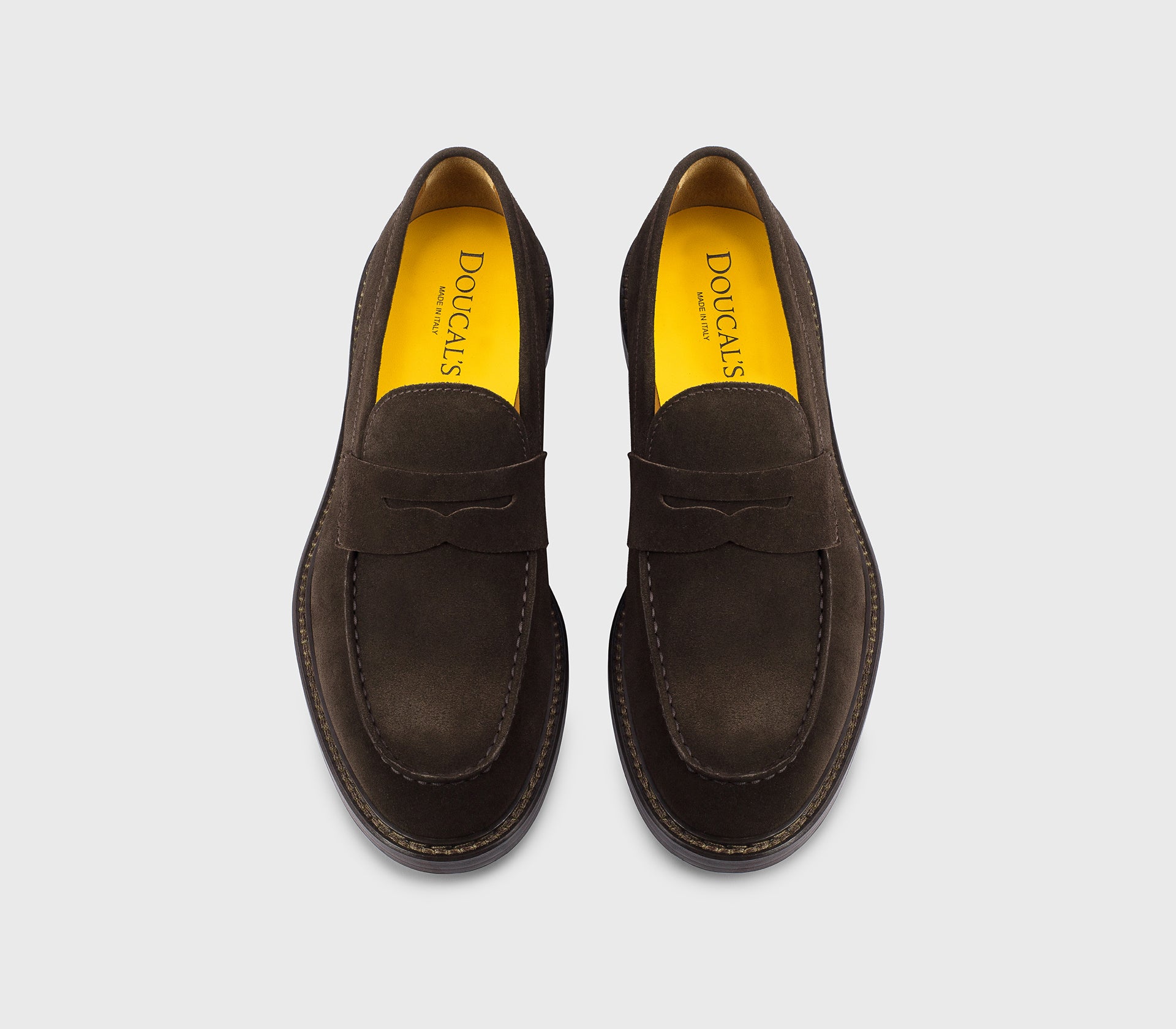 “Earth” brown suede loafer