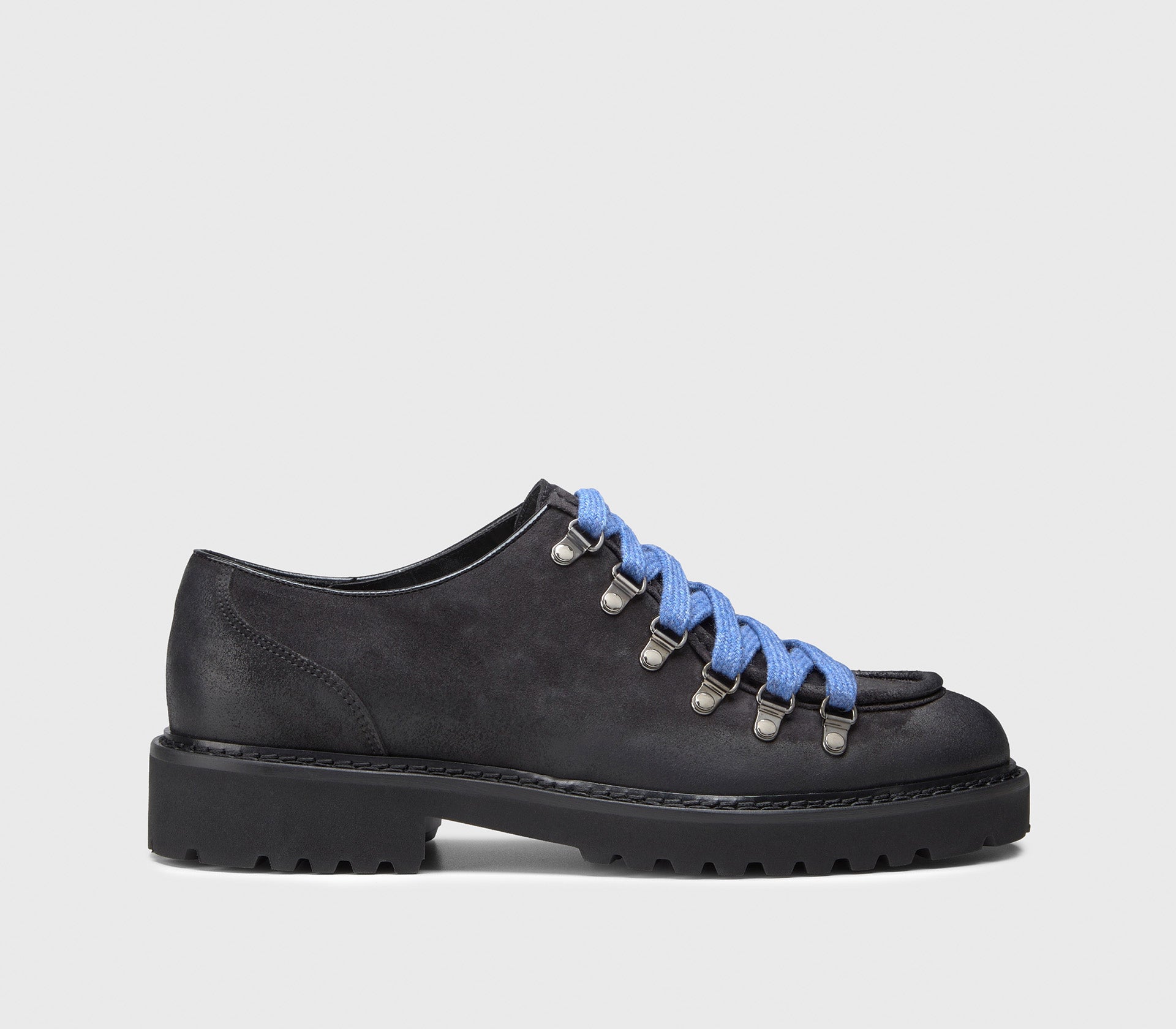 Stringata da uomo in suede| antracite - Doucal's