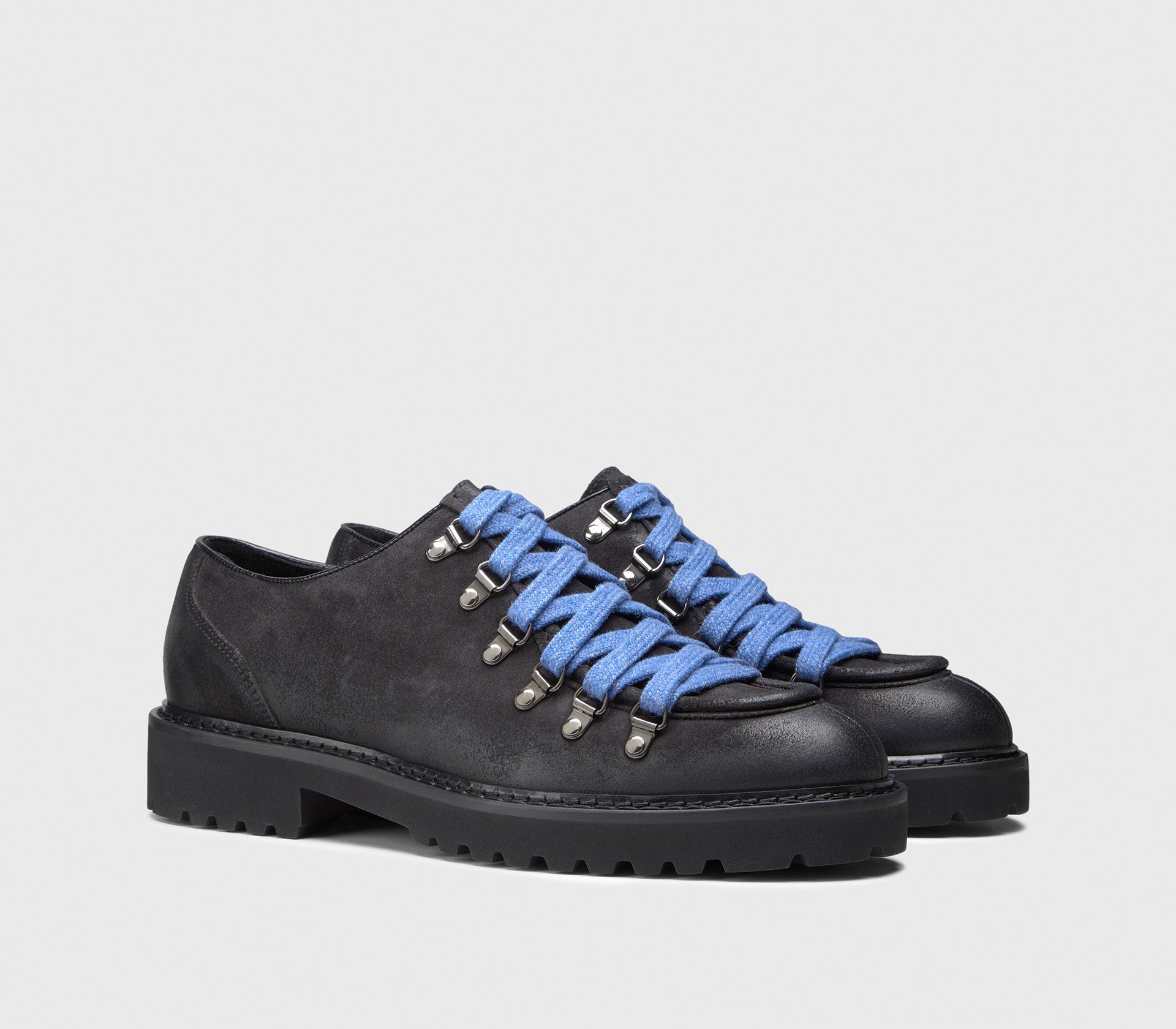 Suede lace-up with charcoal wool laces