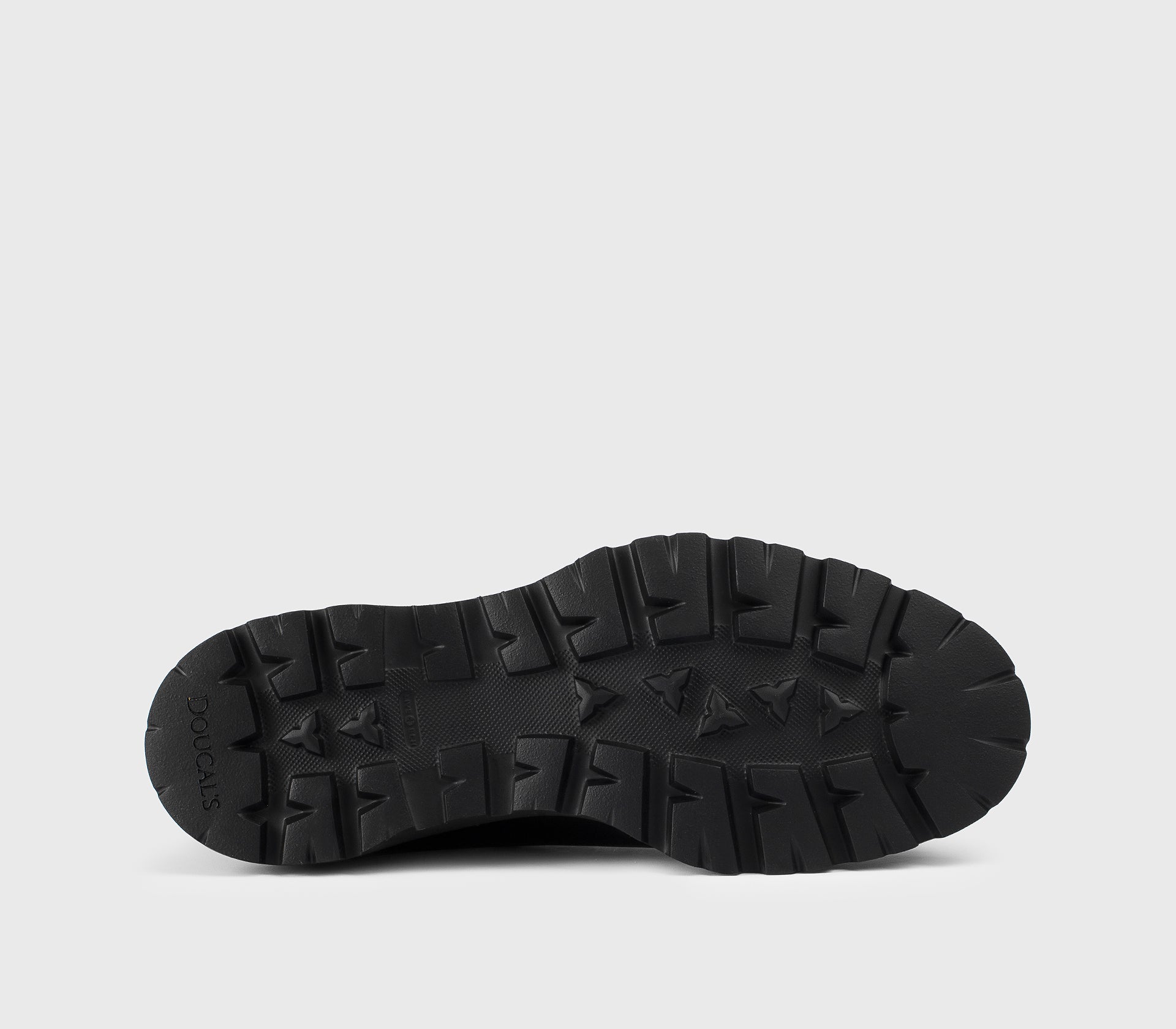 Bottine en cuir noir.
