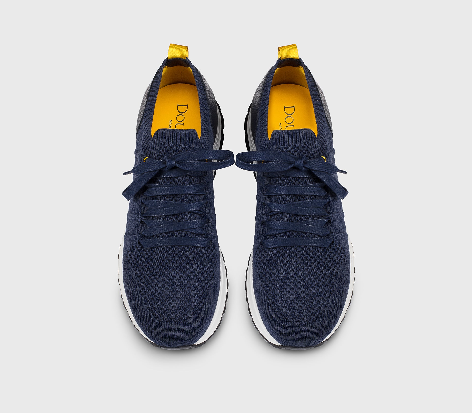 Sneaker in blue technical fabric and leather