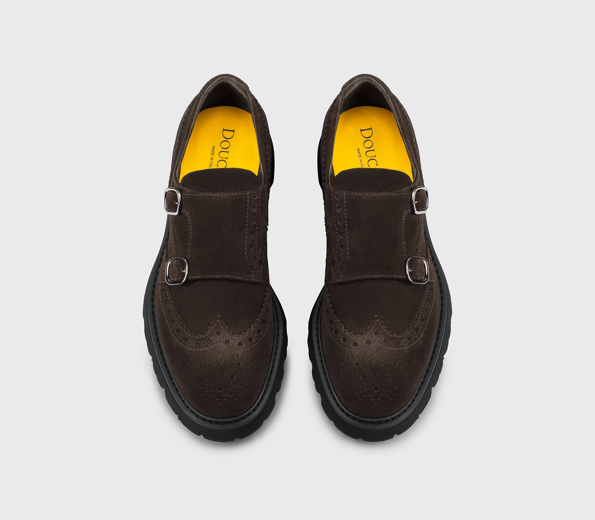 “Earth” brown suede double-buckle shoe