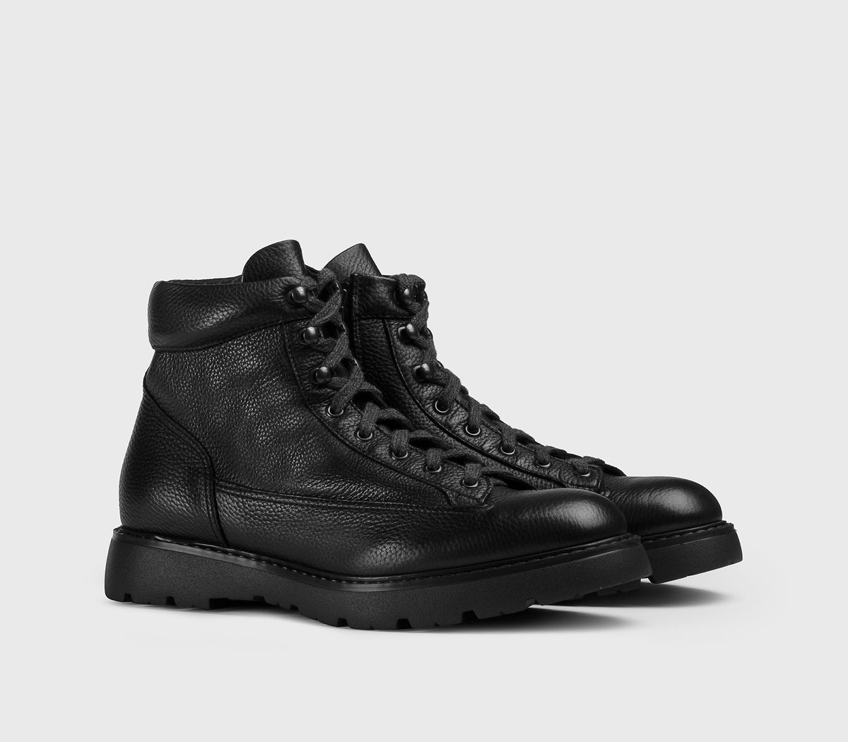 Bottine à lacets en cuir noir