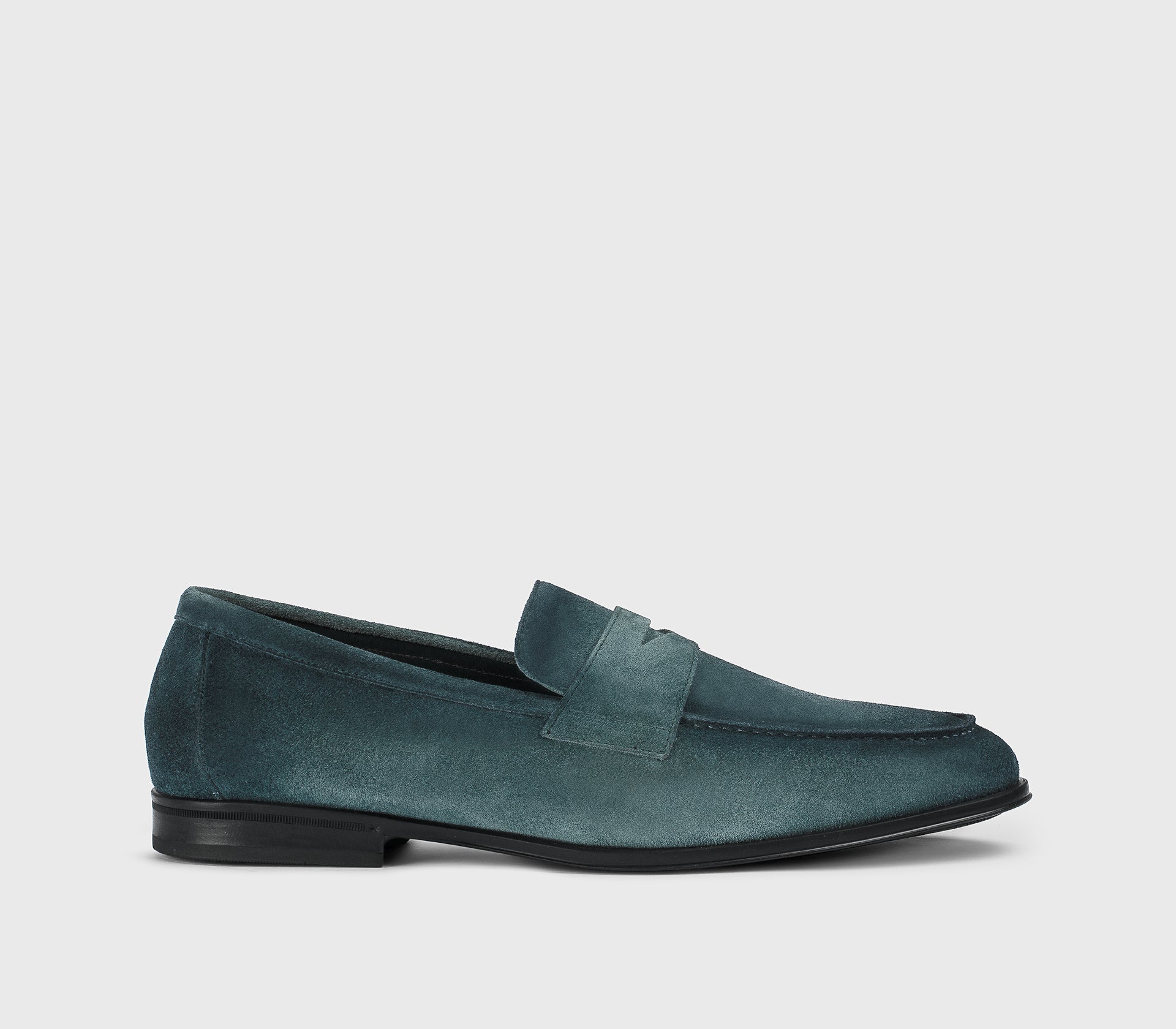 “Horizon” blue suede loafer