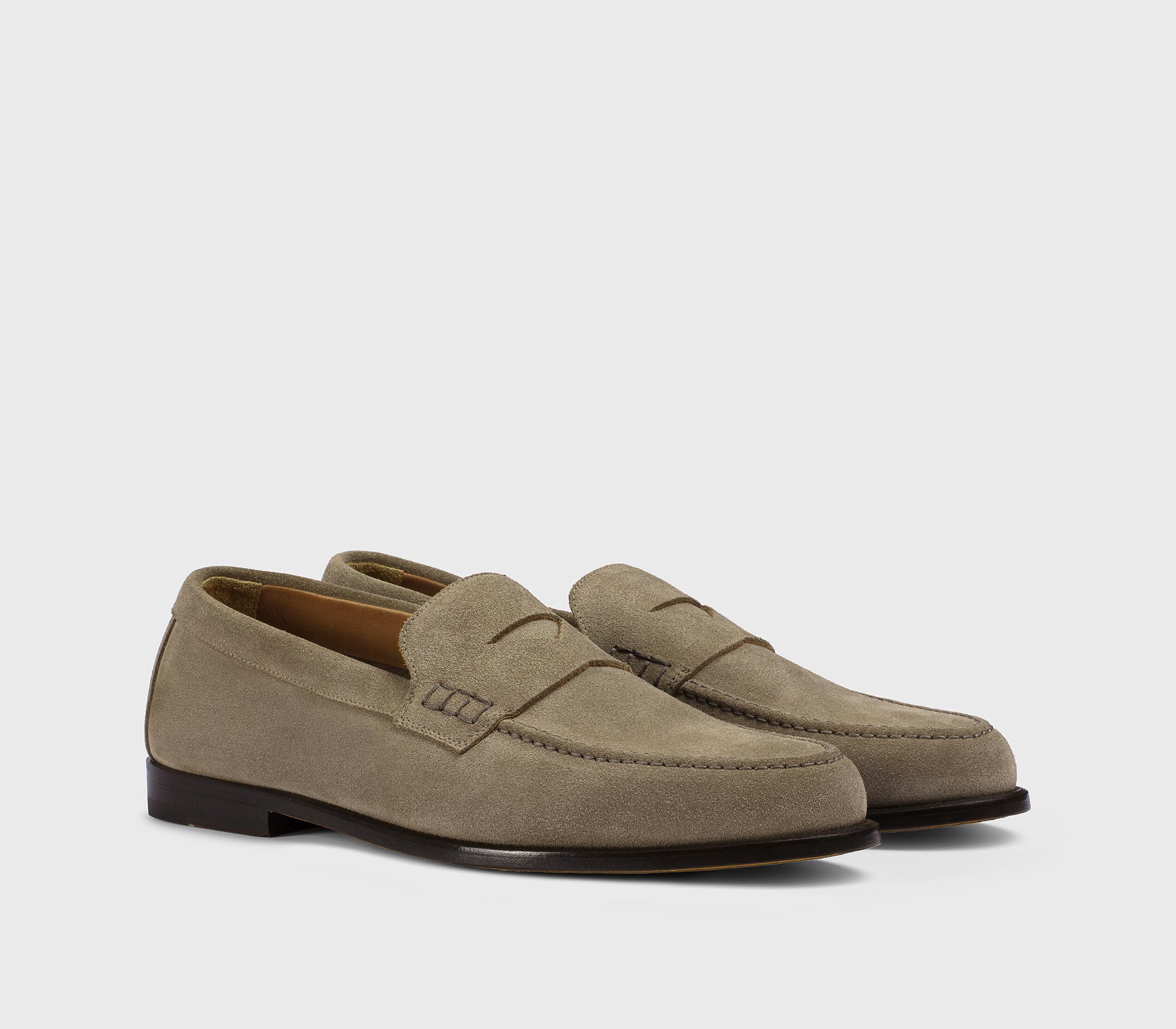 Camel-coloured suede “Mario 50” loafer