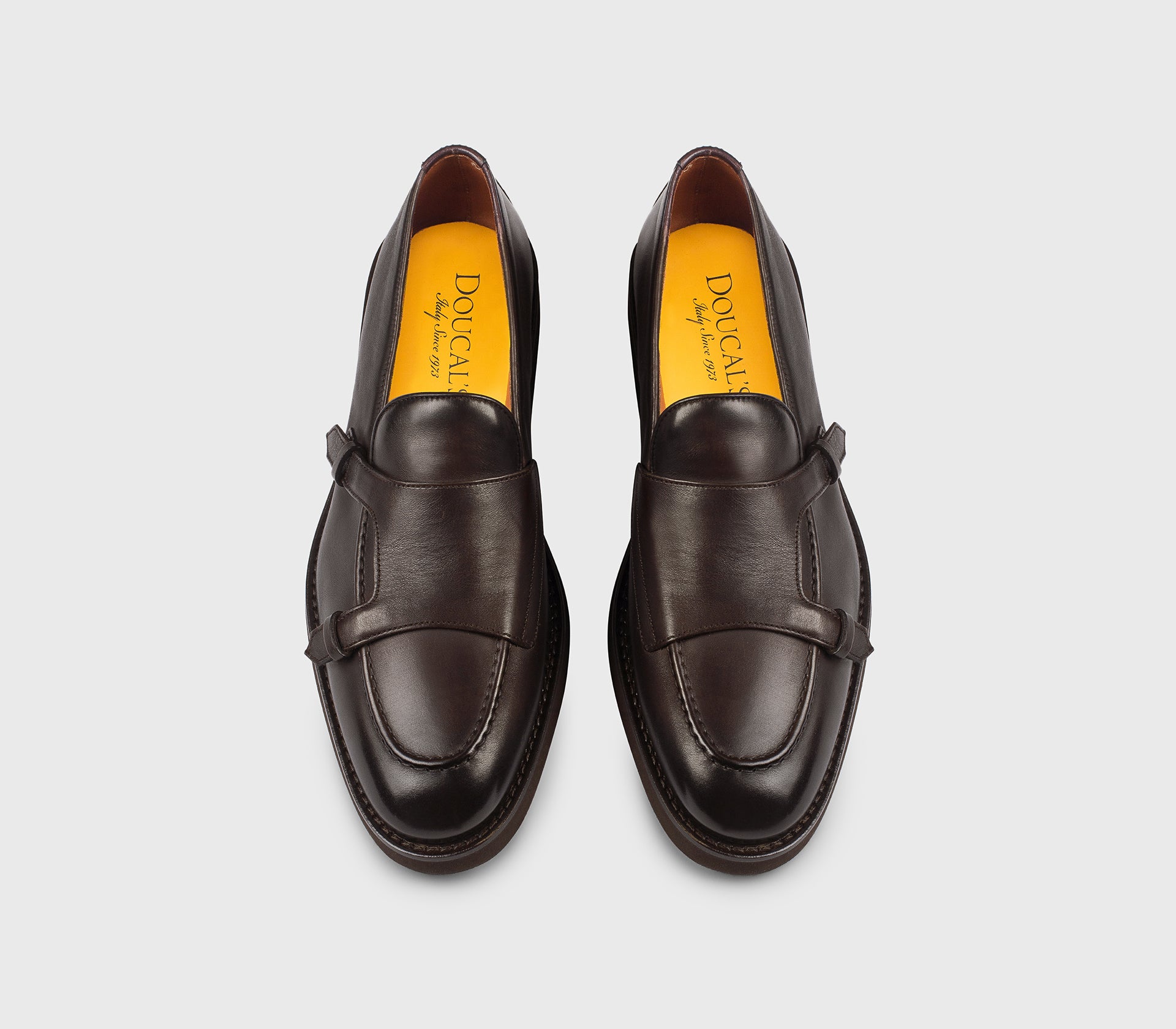 Mocassin avec détail du « passant » en cuir brun foncé