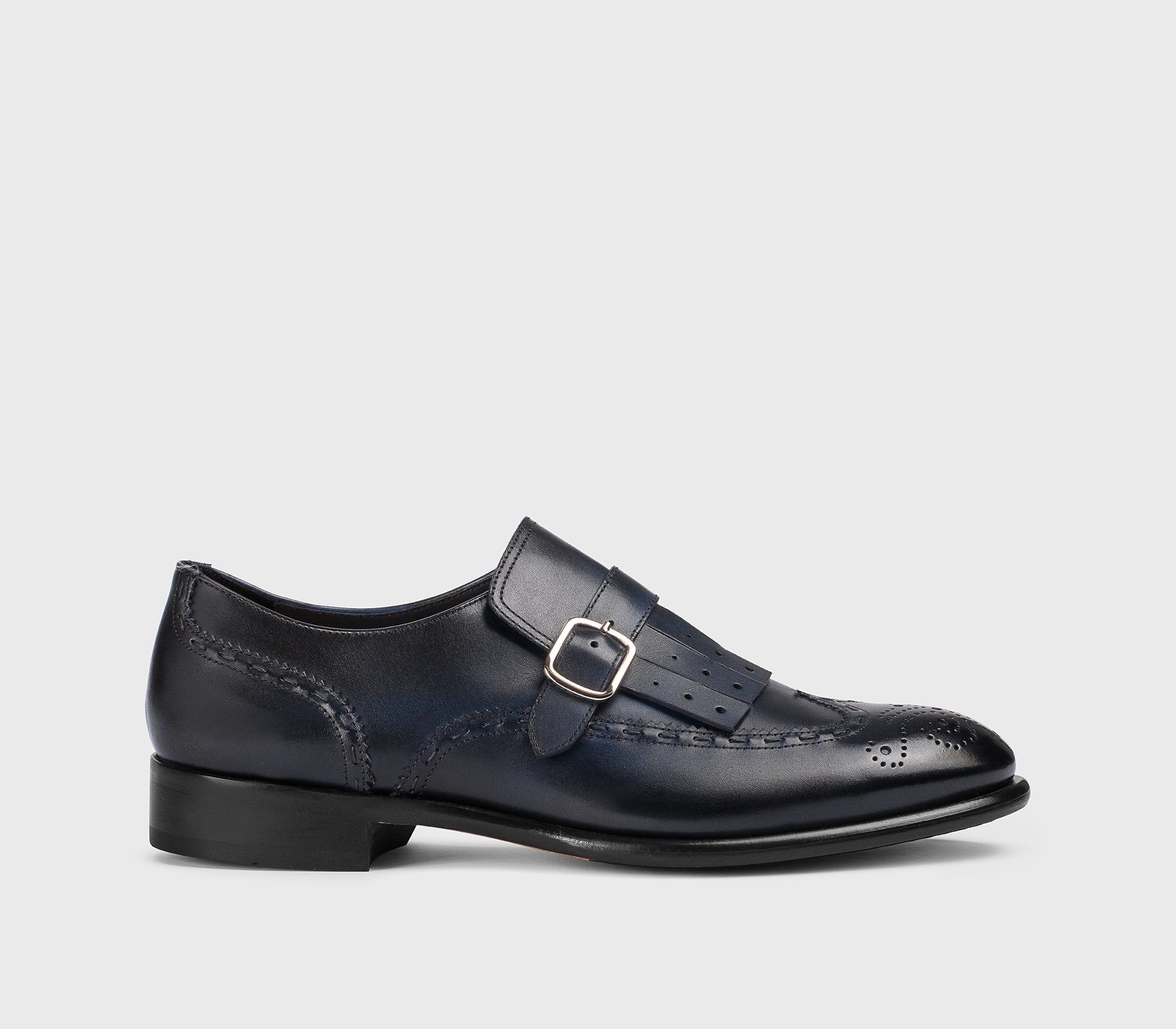 Blue leather single-buckle shoe with fringing
