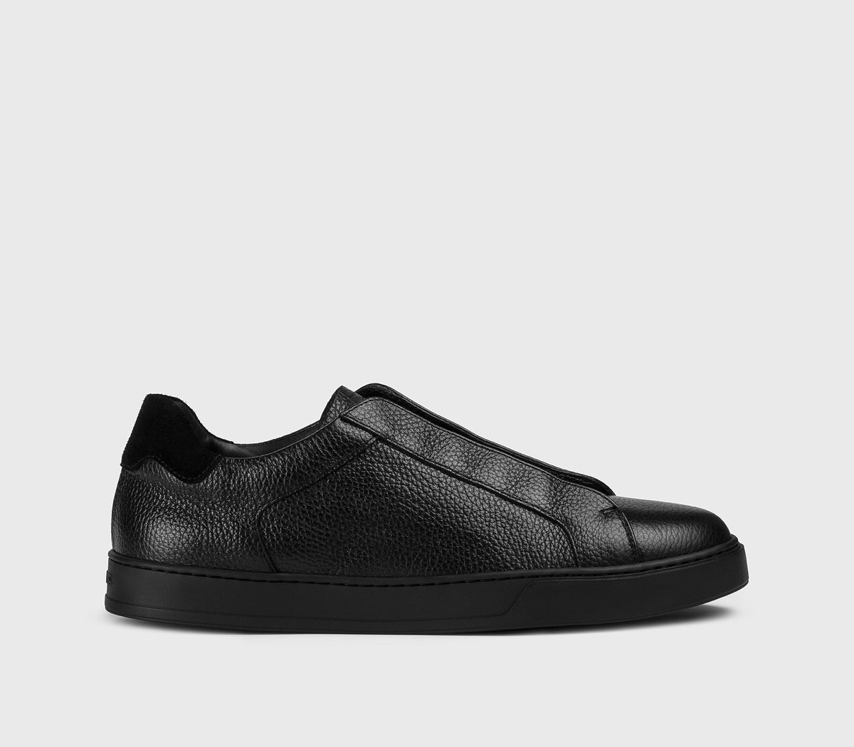 Sneaker aus schwarzem Walkleder mit Velourslederelement