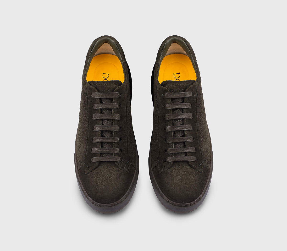 Sneaker aus moosgrünem Veloursleder