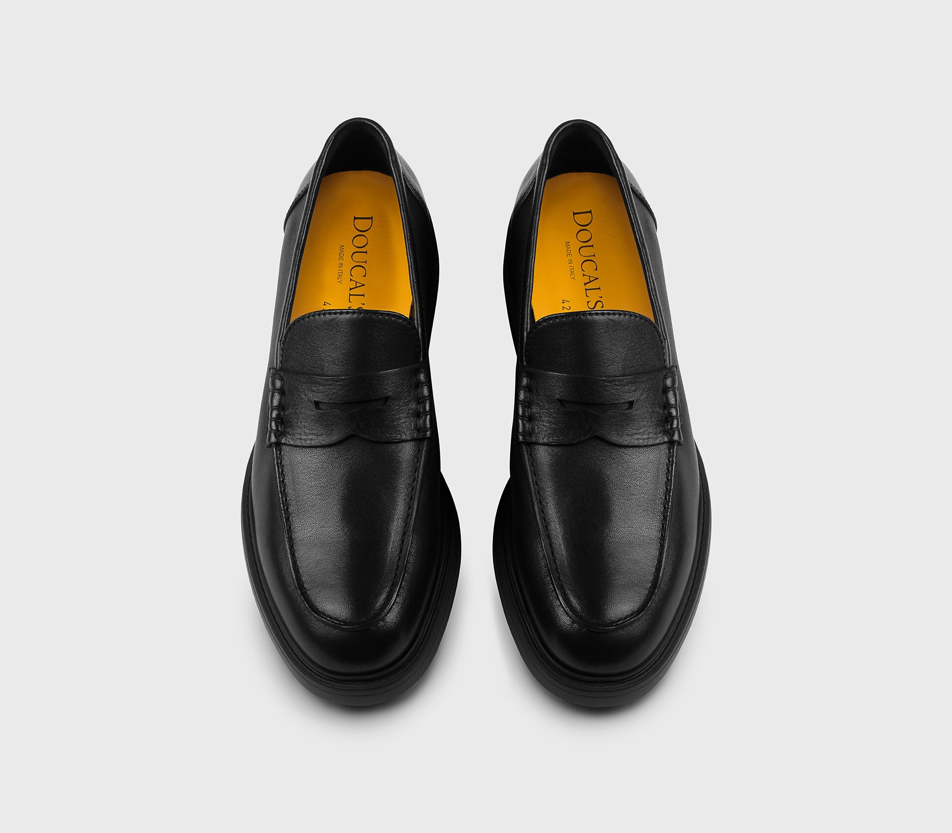Luxury handcrafted loafers made in Italy for men | Doucal's