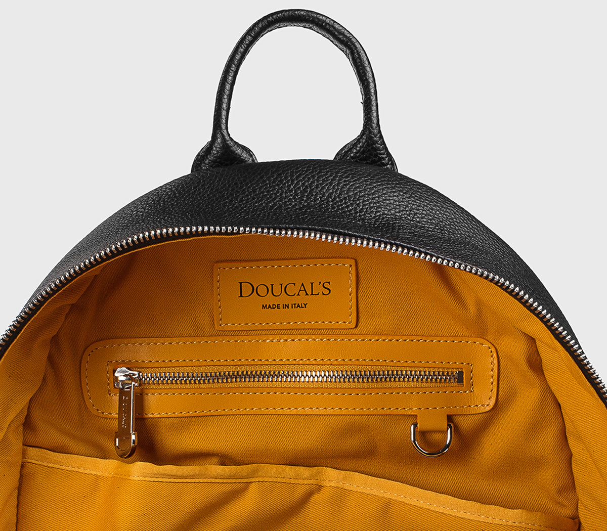 Zaino in pelle bottalata nero