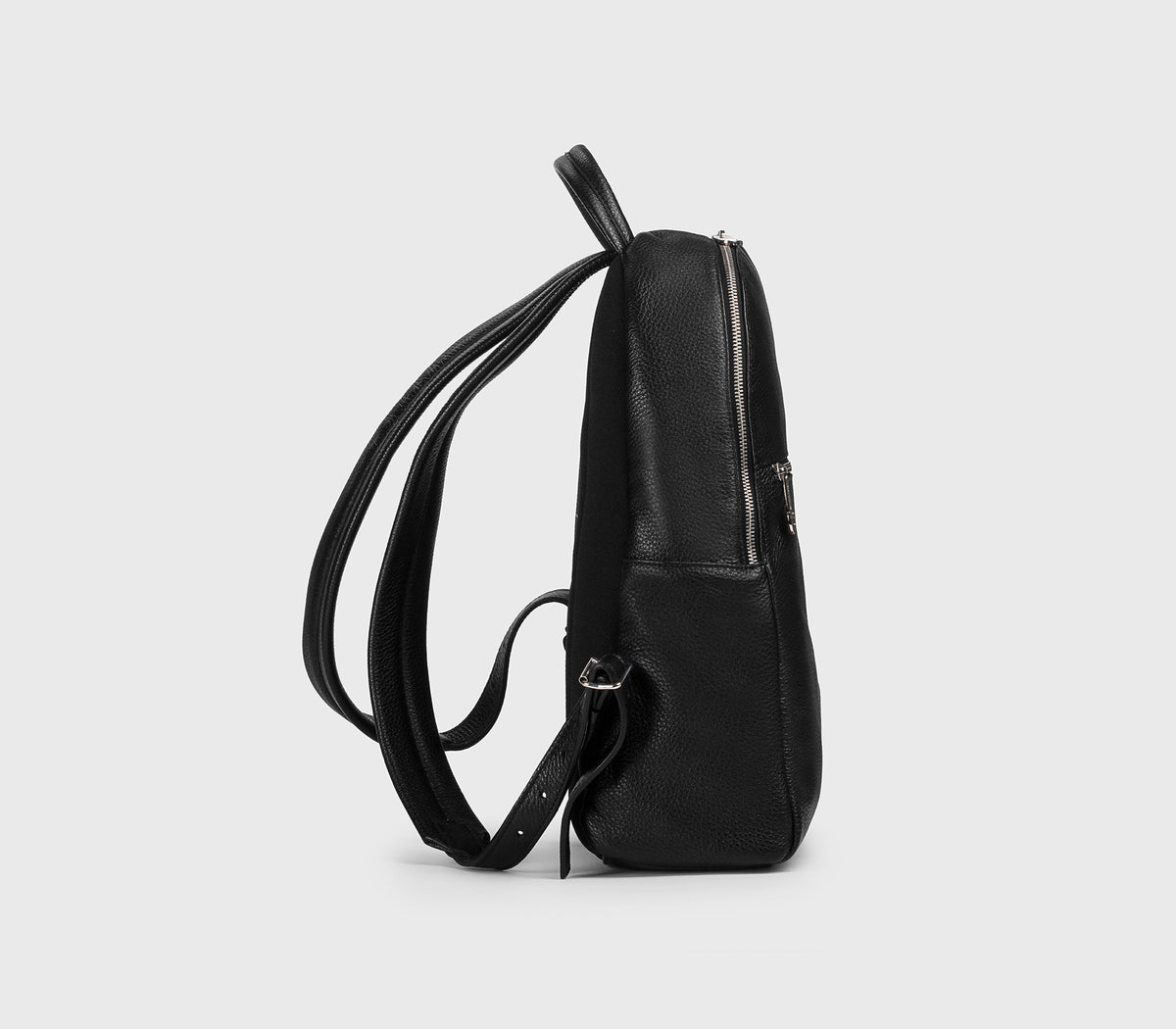 Zaino in pelle di cervo nero